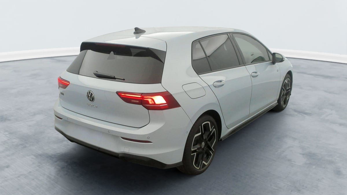 VOLKSWAGEN GOLF 8 2.0 TDI 150 DSG7 R-LINE