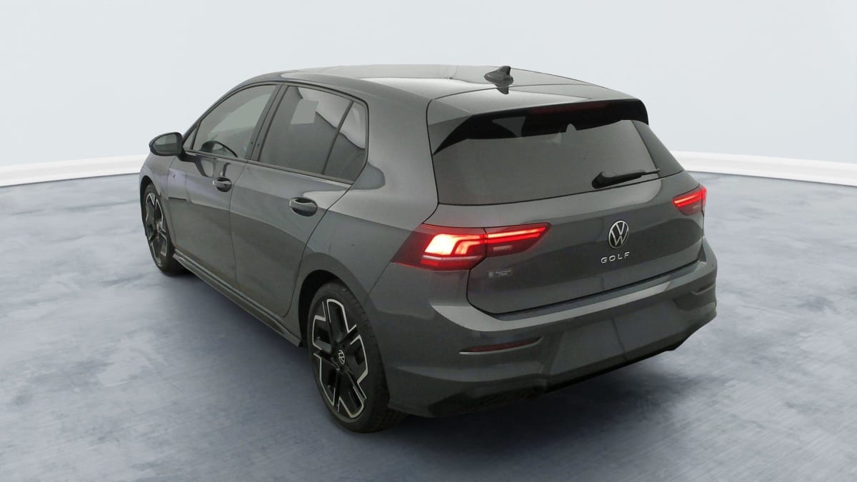 VOLKSWAGEN GOLF 8 2.0 TDI 150 DSG7 R-LINE