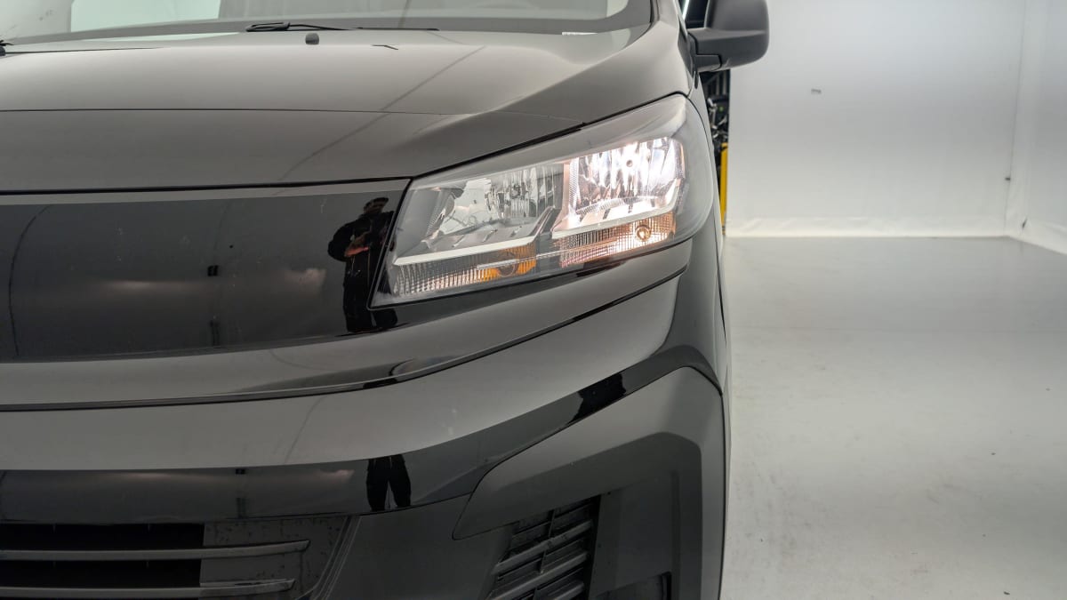 OPEL VIVARO FOURGON TAILLE M BLUEHDI 145 S S EAT8