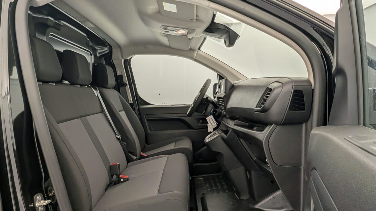 OPEL VIVARO FOURGON TAILLE M BLUEHDI 145 S S EAT8