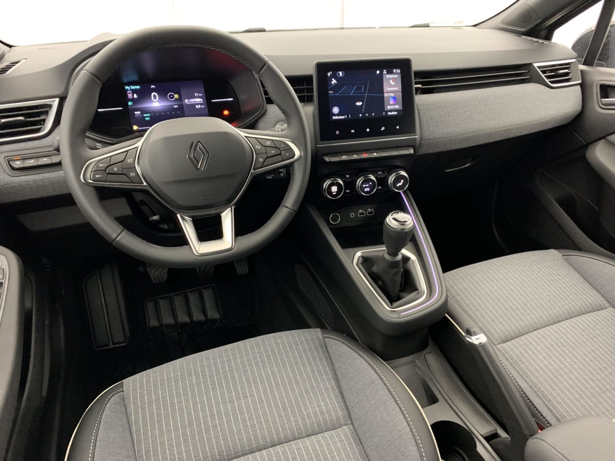 RENAULT CLIO TCE 90 GSR2 TECHNO