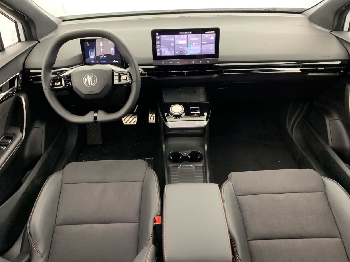 MG MG4 ELECTRIC 77KWH - 180 KW 2WD LUXURY