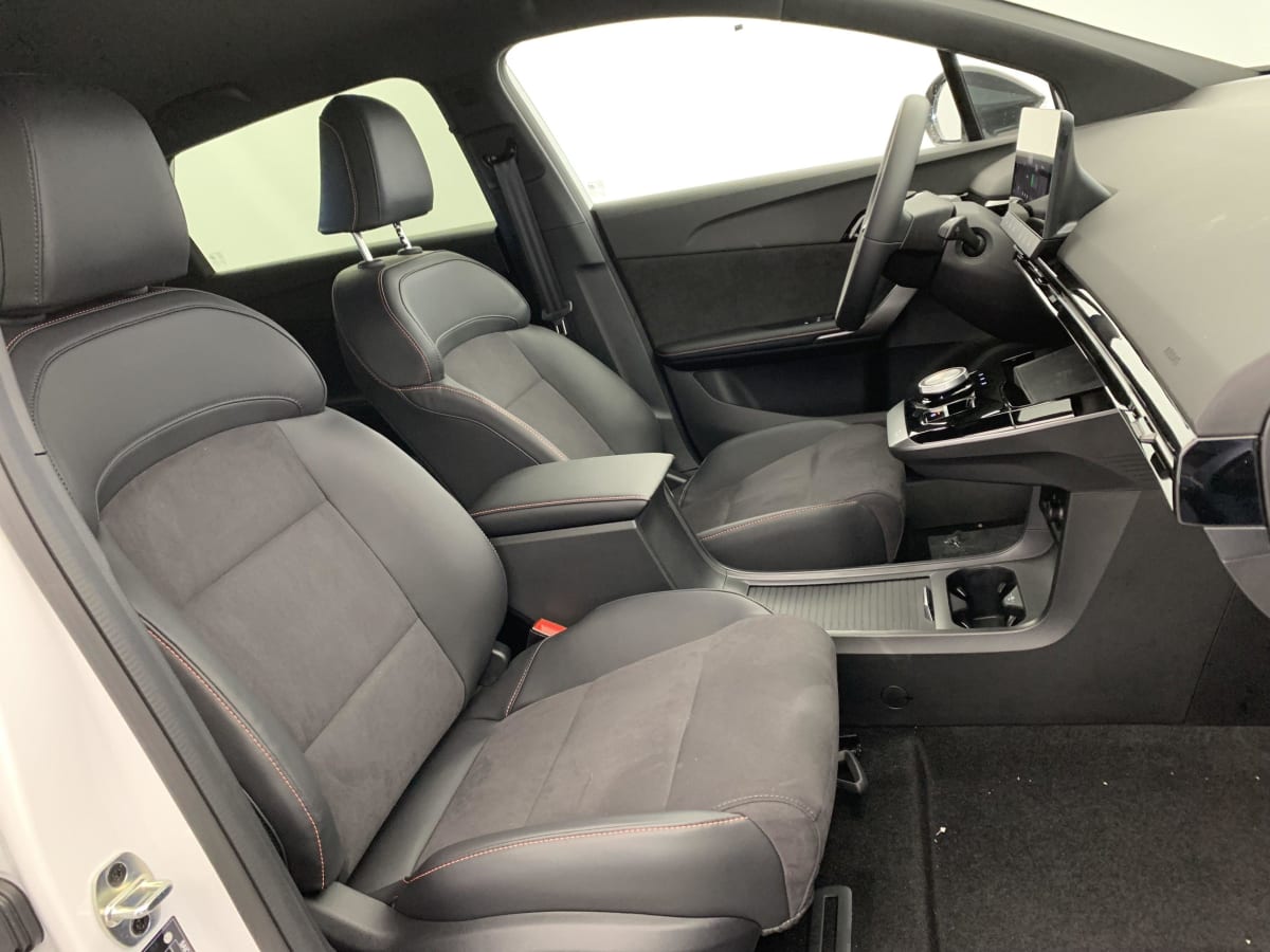 MG MG4 ELECTRIC 77KWH - 180 KW 2WD LUXURY