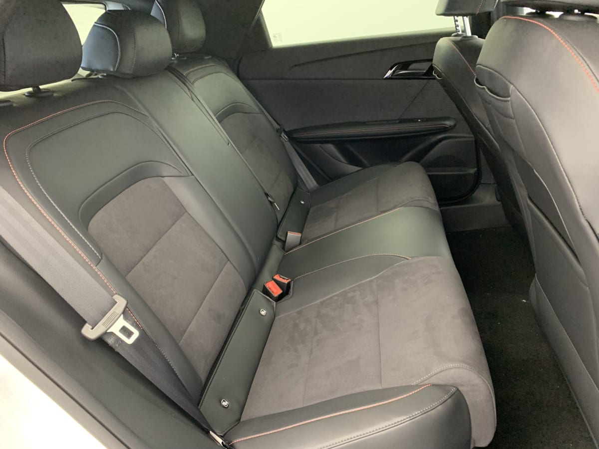 MG MG4 ELECTRIC 77KWH - 180 KW 2WD LUXURY