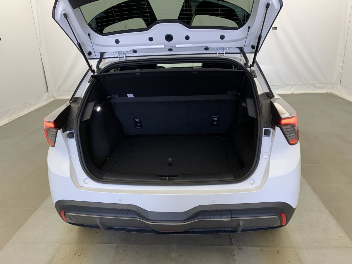 MG MG4 ELECTRIC 77KWH - 180 KW 2WD LUXURY