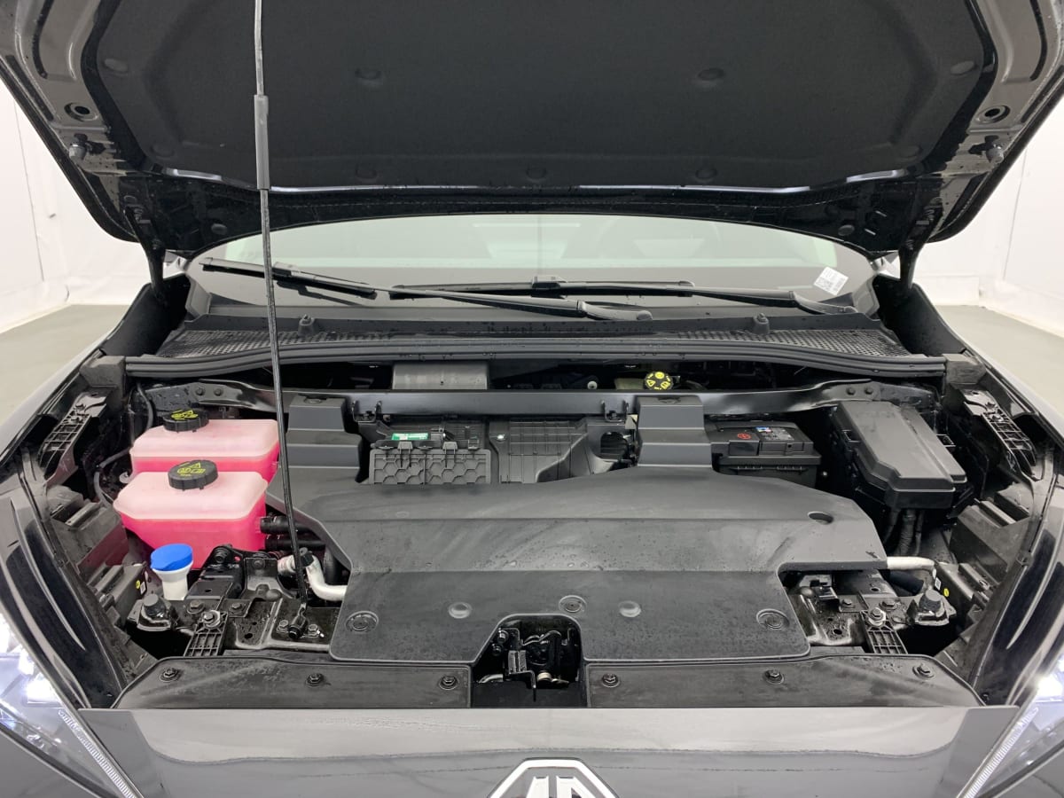 MG MG4 ELECTRIC 77KWH - 180 KW 2WD LUXURY