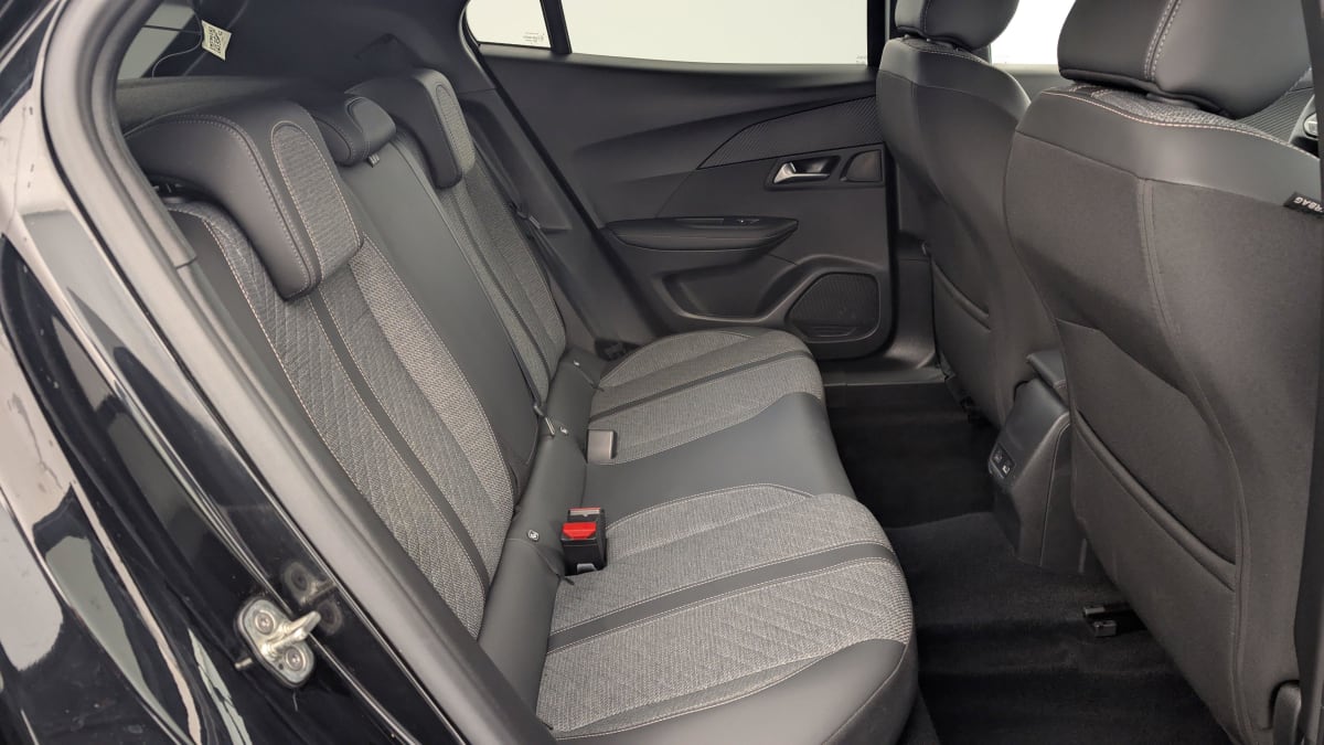 PEUGEOT 2008 PureTech 130 S S EAT8 Allure