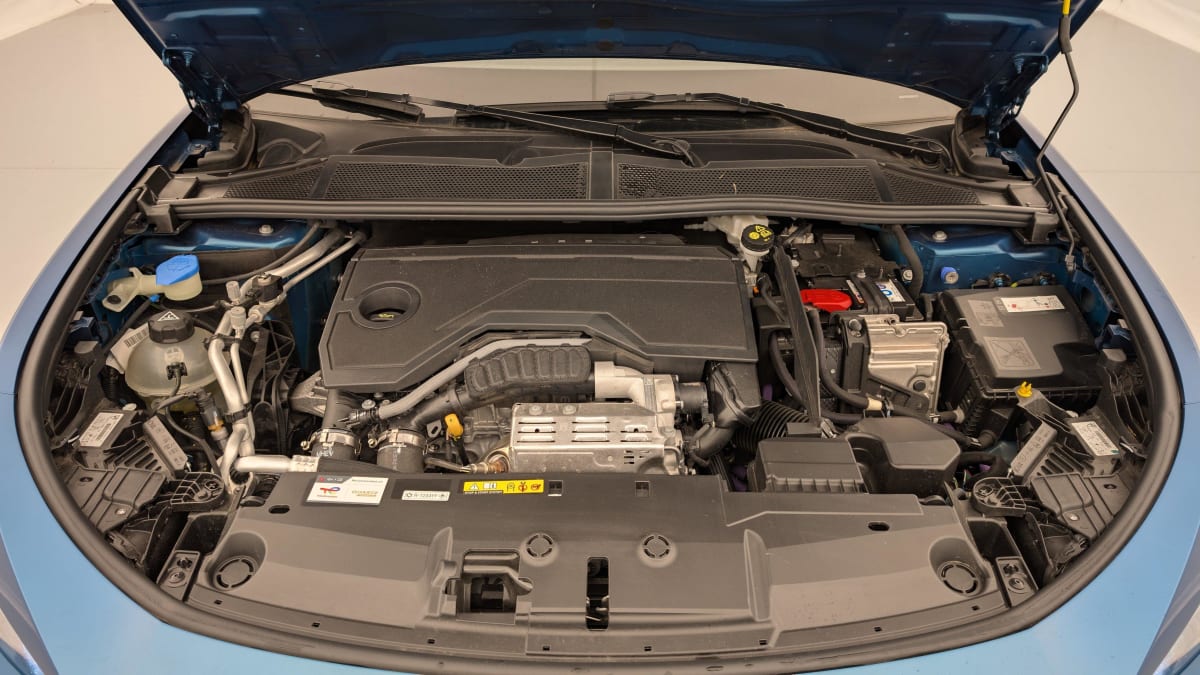 PEUGEOT 408 Hybrid 136 e-DCS6 Allure