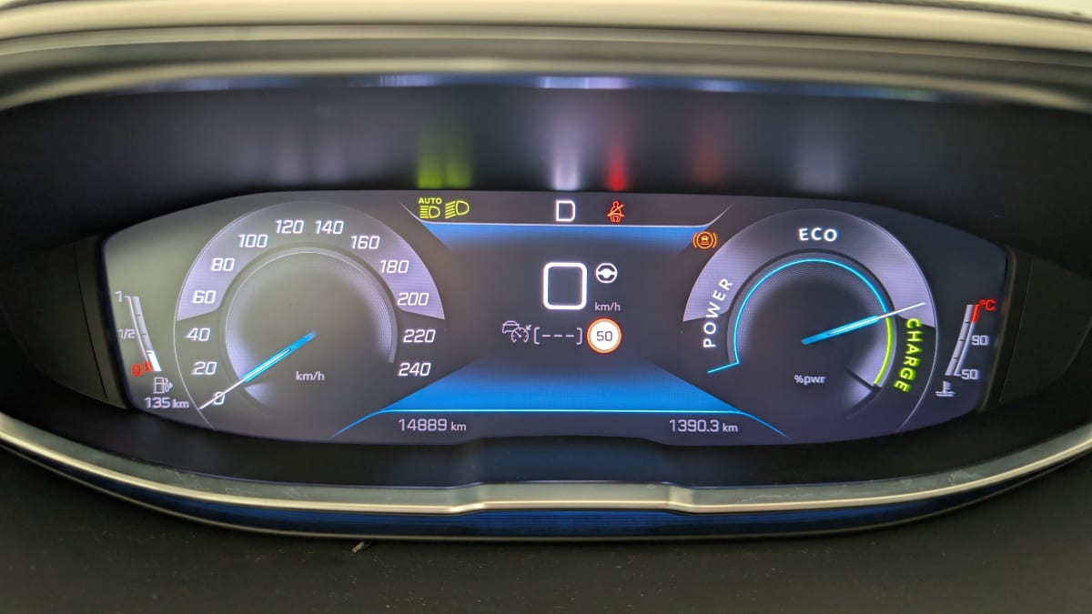 PEUGEOT 3008 Hybrid 136 e-DCS6 Allure Pack