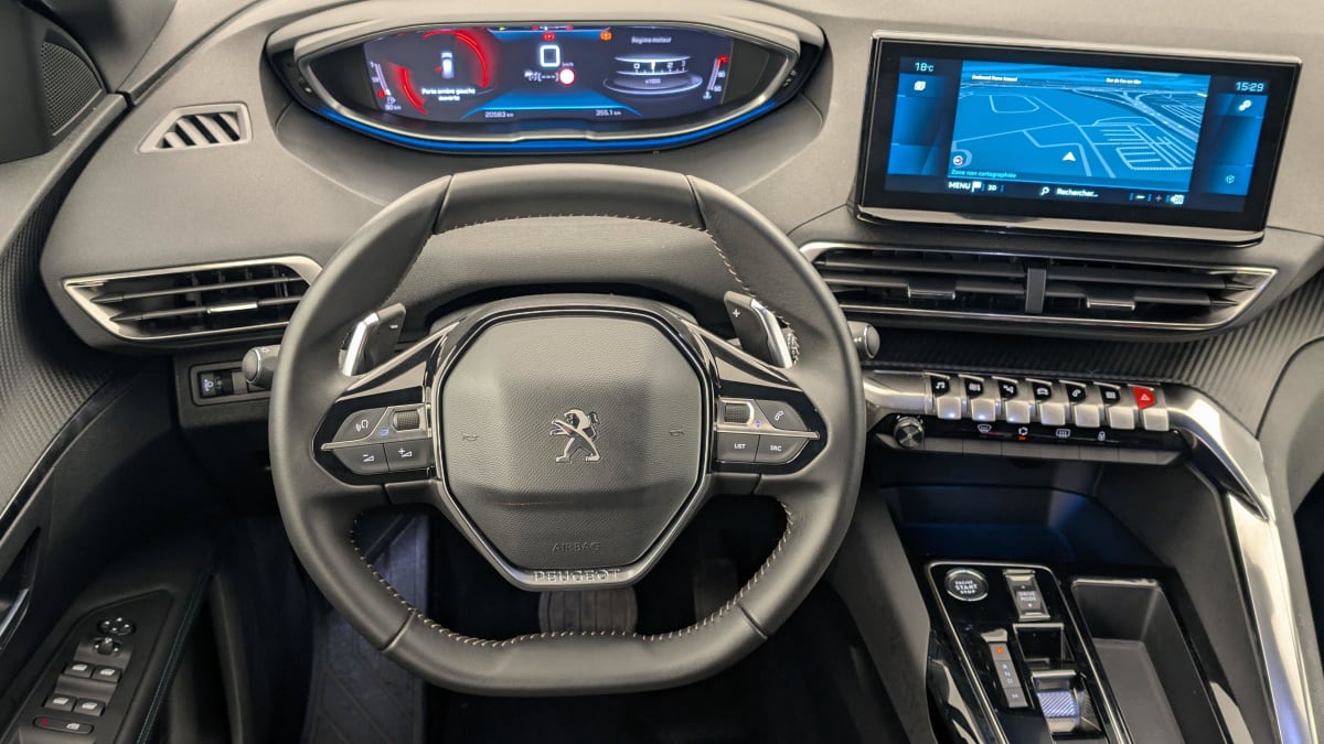 PEUGEOT 3008 Hybrid 136 e-DCS6 Allure Pack
