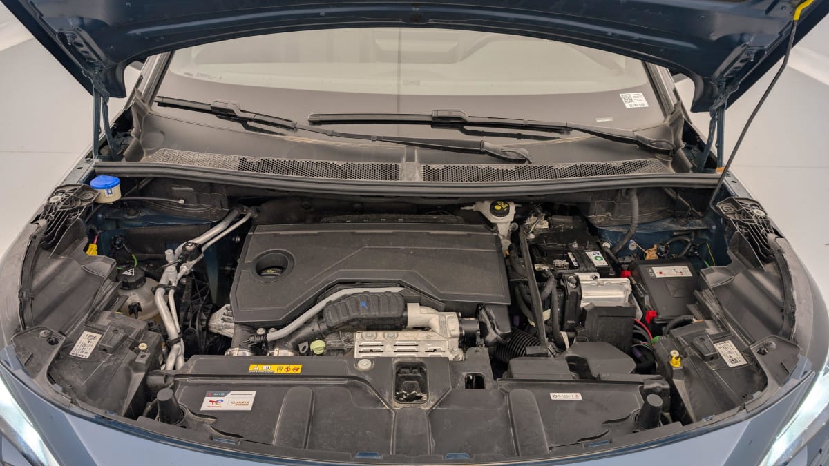 PEUGEOT 3008 Hybrid 136 e-DCS6 Allure Pack