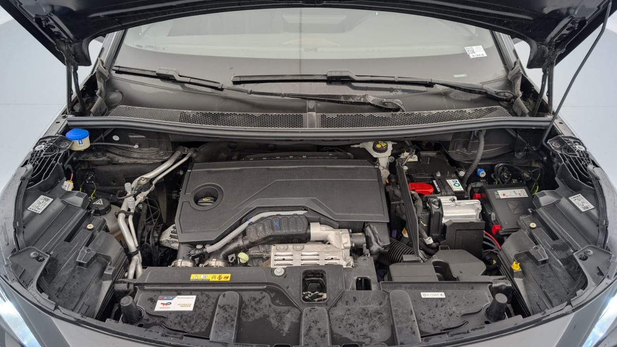 PEUGEOT 3008 Hybrid 136 e-DCS6 GT