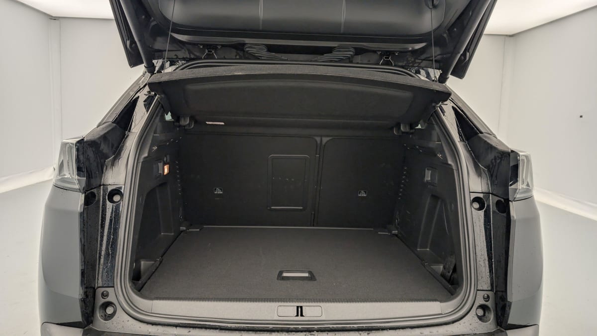 PEUGEOT 3008 Hybrid 136 e-DCS6 GT