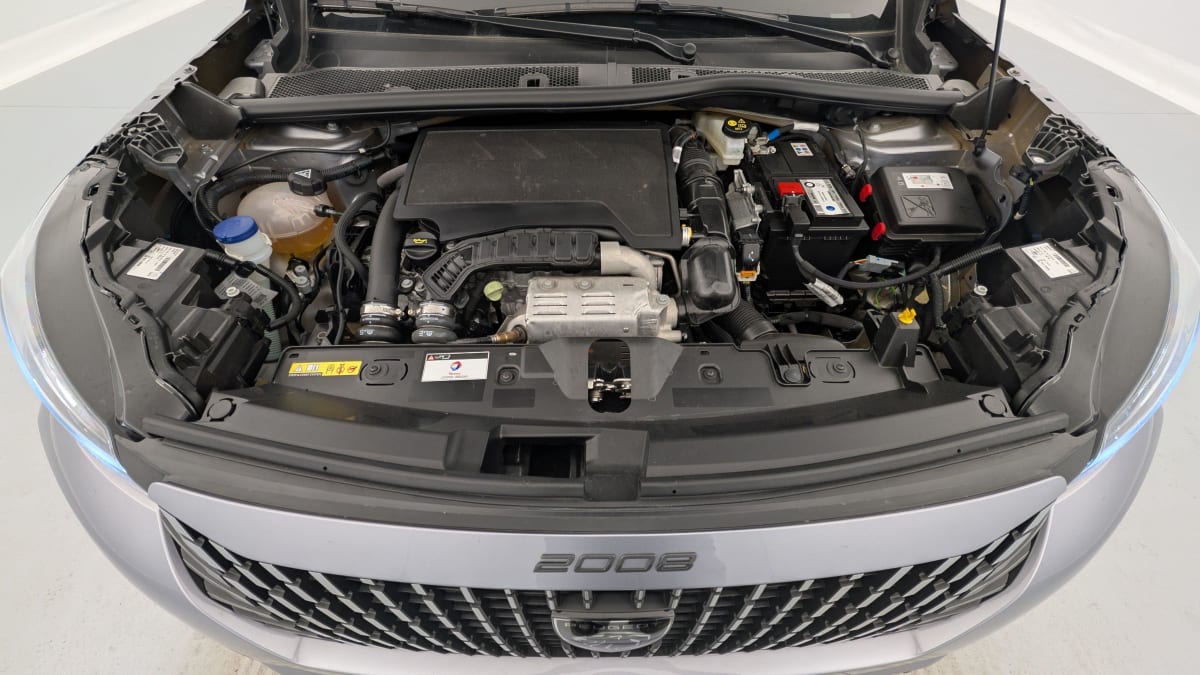 PEUGEOT 2008 PureTech 130 S S EAT8 Allure