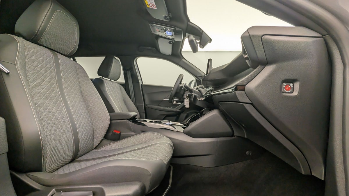 PEUGEOT 2008 PureTech 130 S S EAT8 Allure
