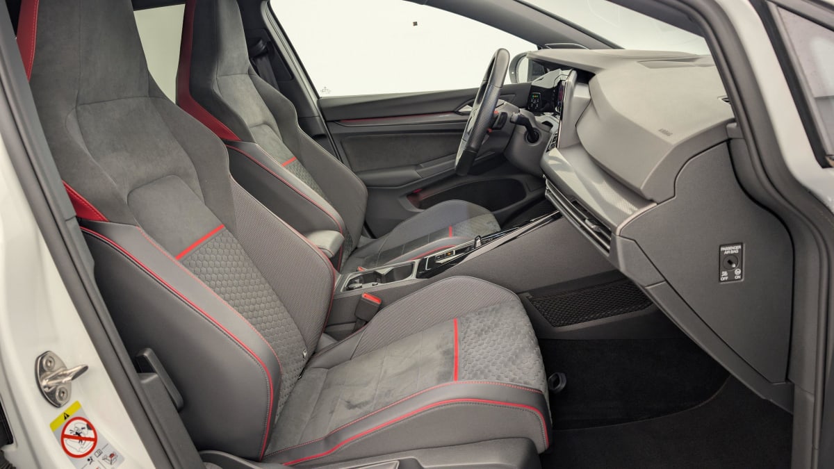 VOLKSWAGEN GOLF 2.0 TSI 300 DSG7 GTI CLUBSPORT