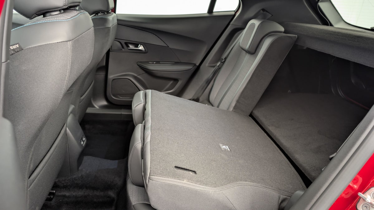PEUGEOT 2008 PureTech 130 S S EAT8 Allure Pack