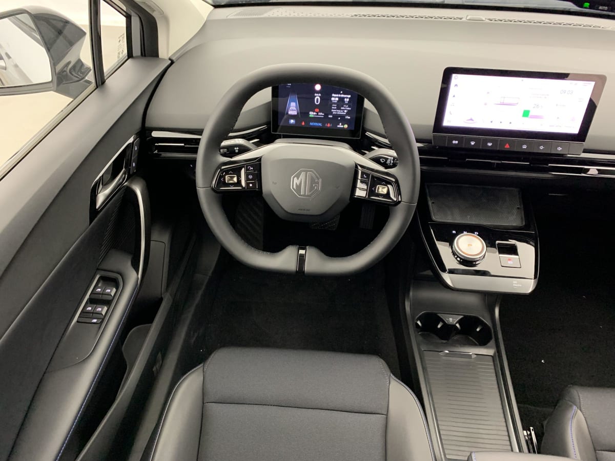 MG MG4 ELECTRIC 77KWH - 180 KW 2WD LUXURY