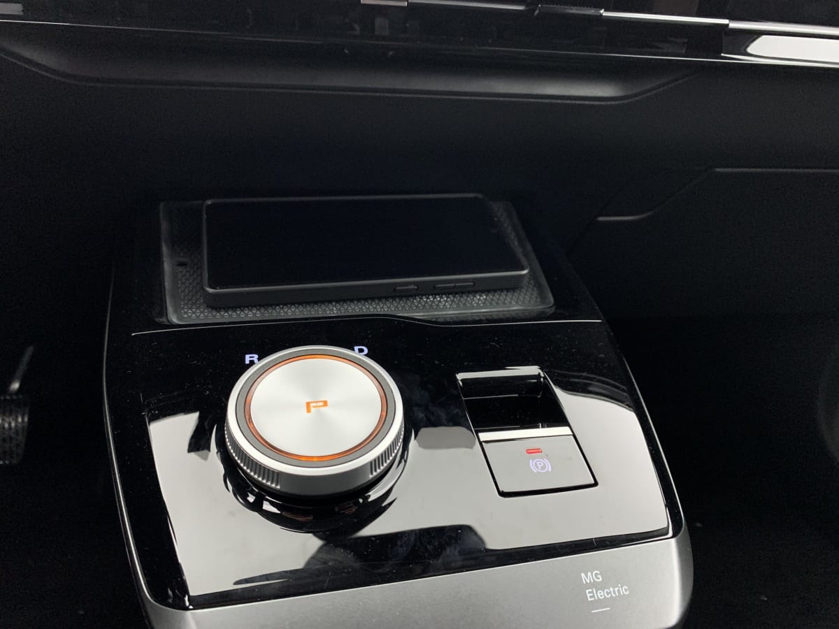 MG MG4 ELECTRIC 77KWH - 180 KW 2WD LUXURY