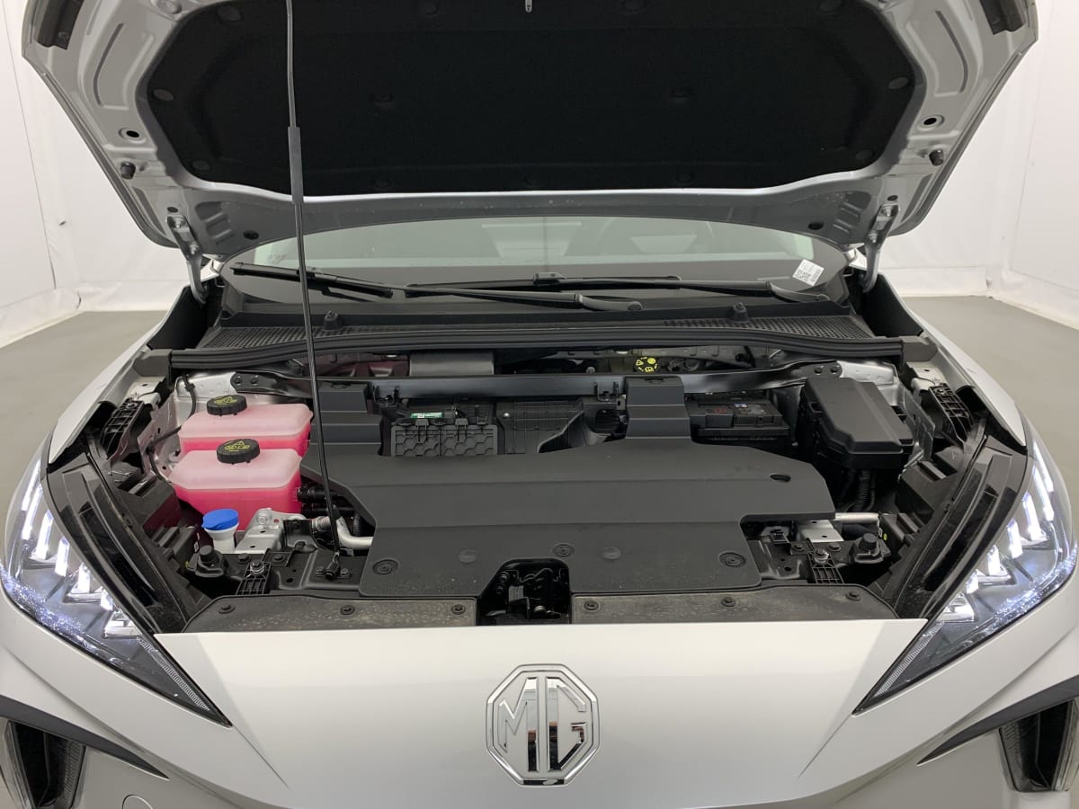 MG MG4 ELECTRIC 77KWH - 180 KW 2WD LUXURY
