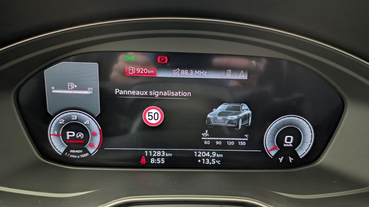 AUDI A4 AVANT 40 TDI 204 S TRONIC 7 BUSINESS EXECUTIVE
