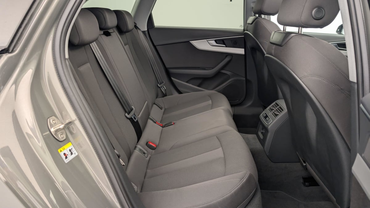 AUDI A4 AVANT 40 TDI 204 S TRONIC 7 BUSINESS EXECUTIVE