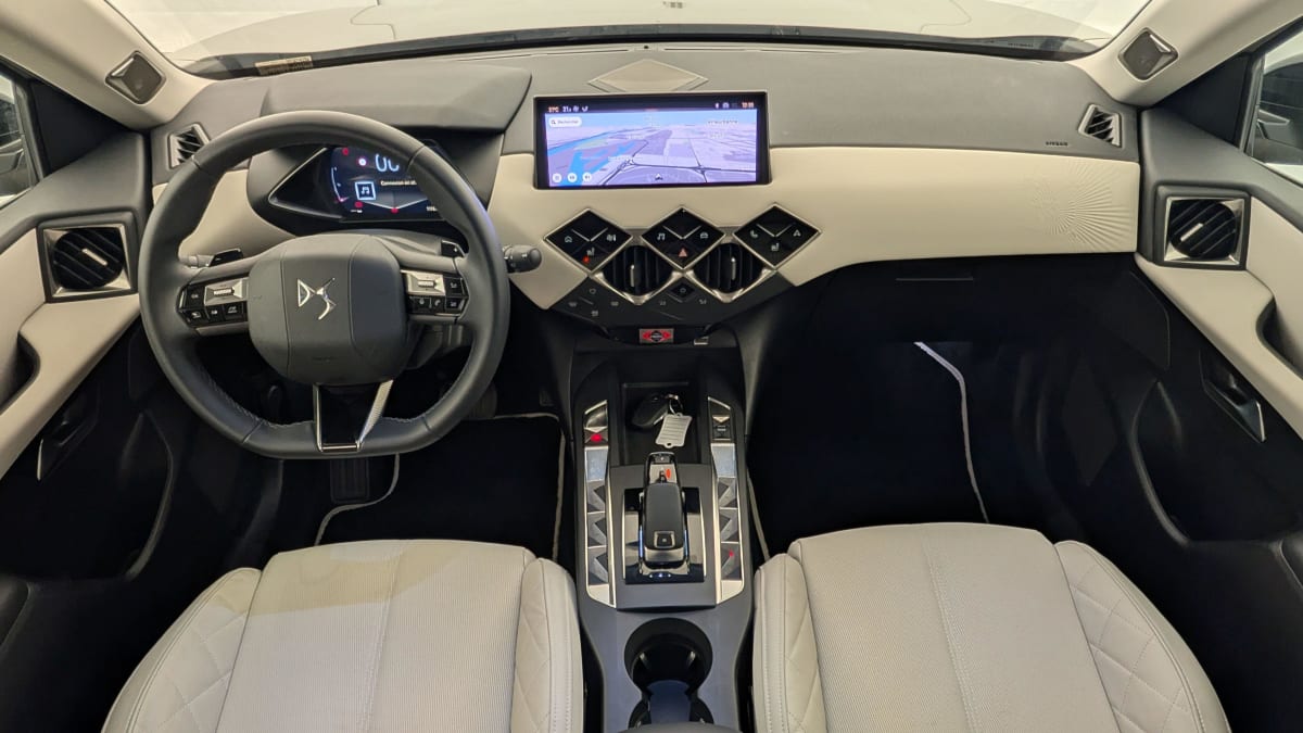 DS DS3 PureTech 130 EAT8 Esprit de Voyage