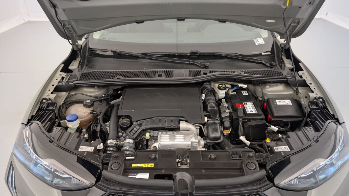 DS DS3 PureTech 130 EAT8 Performance Line