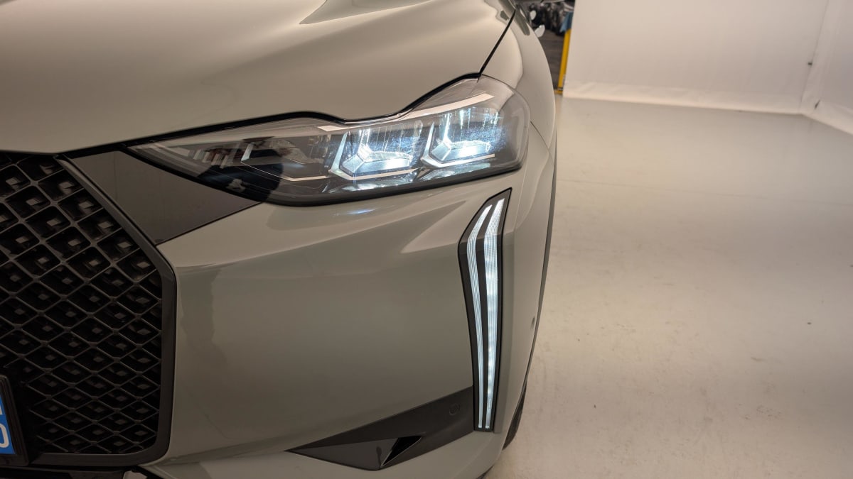 DS DS3 PureTech 130 EAT8 Performance Line