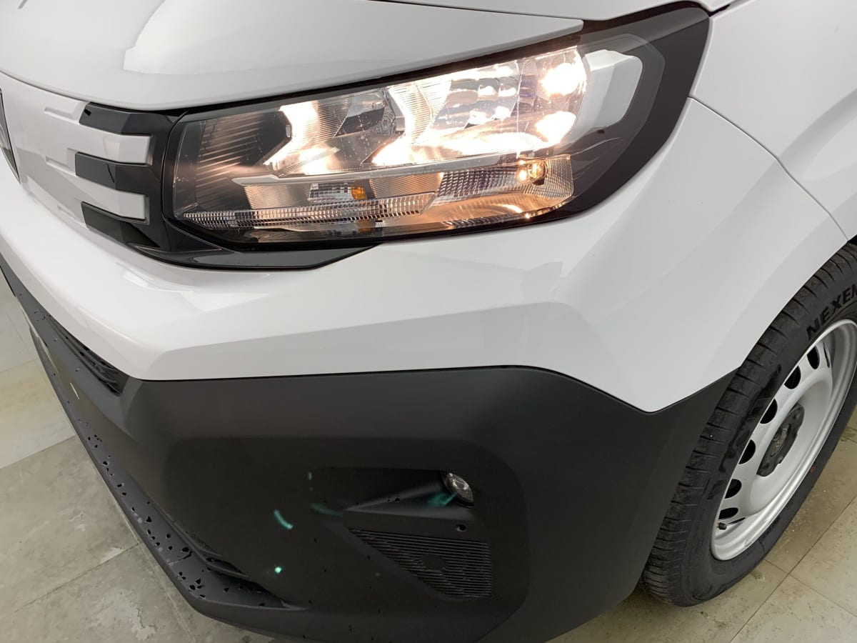 PEUGEOT PARTNER XL 950 KG BLUEHDI 130 S S EAT8