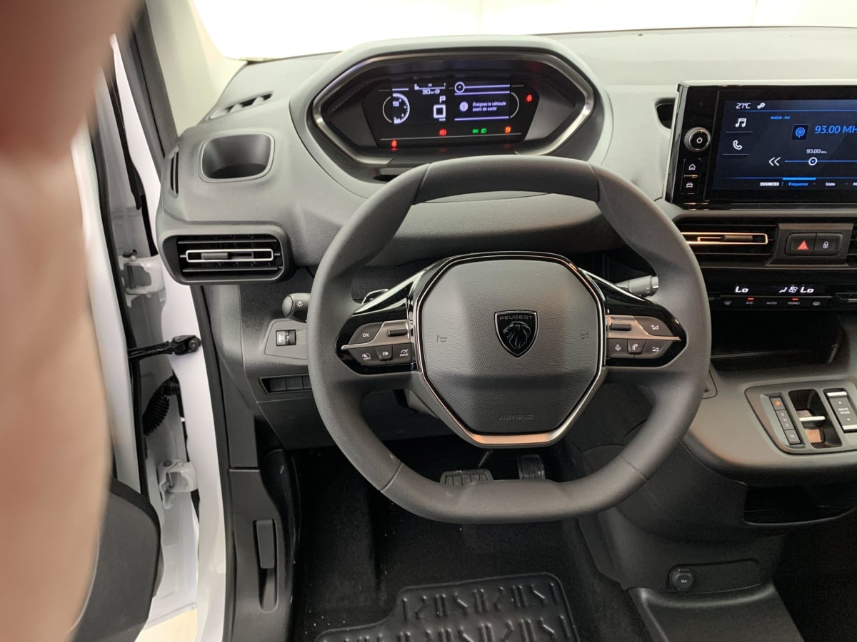 PEUGEOT PARTNER XL 950 KG BLUEHDI 130 S S EAT8