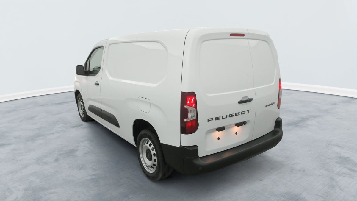 PEUGEOT PARTNER XL 950 KG BLUEHDI 130 S S EAT8