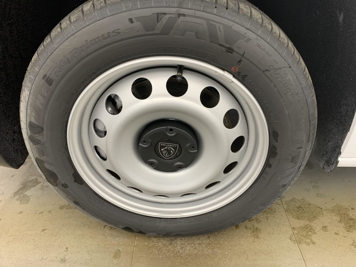 PEUGEOT PARTNER M 1000 KG BLUEHDI 130 S S EAT8
