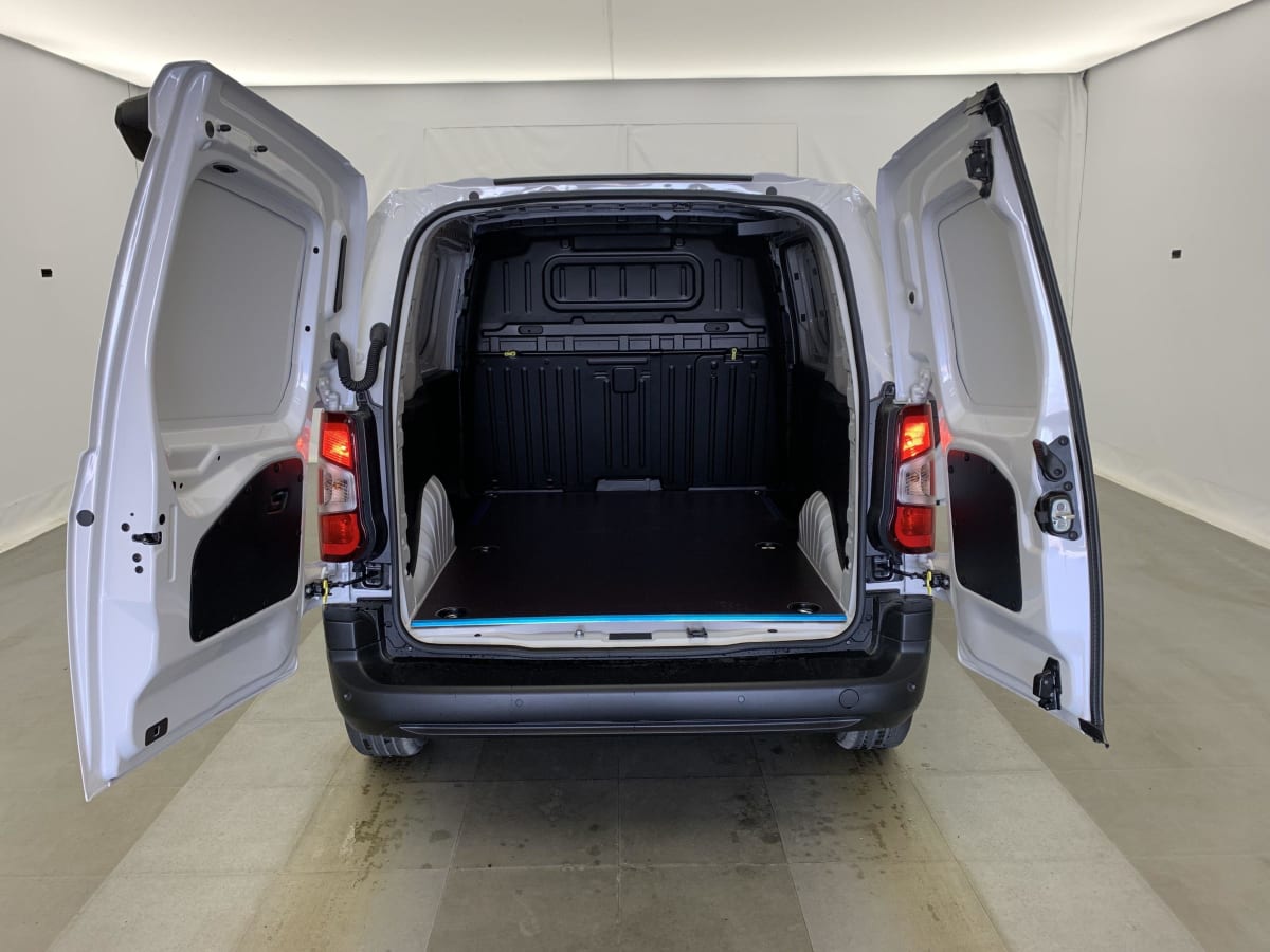 PEUGEOT PARTNER M 1000 KG BLUEHDI 130 S S EAT8