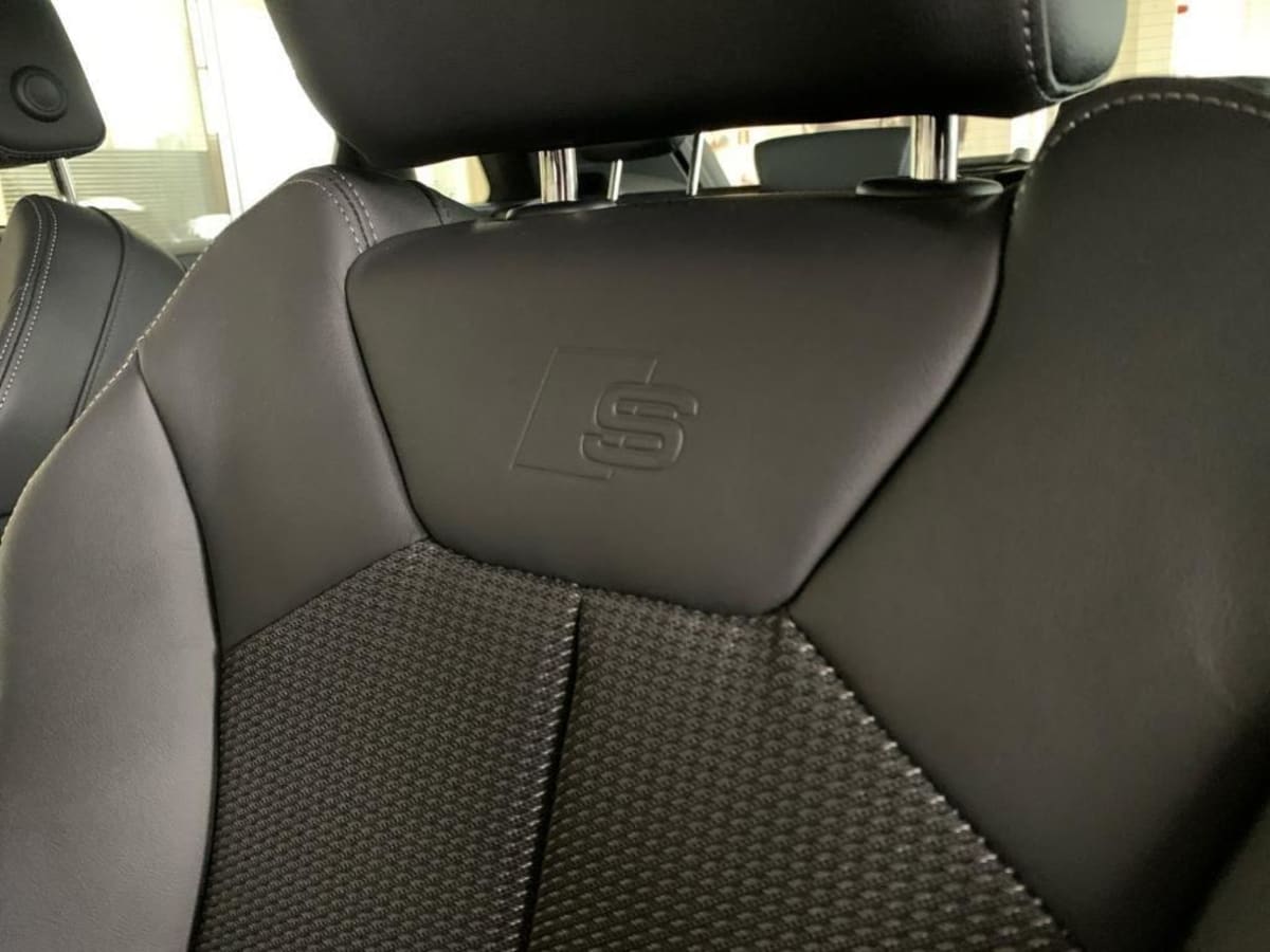 AUDI Q3 35 TDI 150 CH S TRONIC 7 S LINE