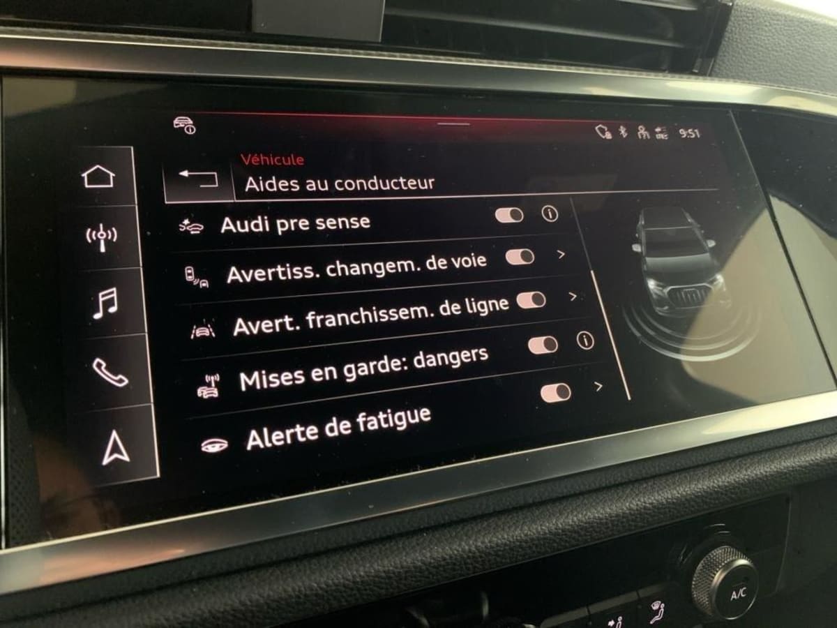 AUDI Q3 35 TDI 150 CH S TRONIC 7 S LINE