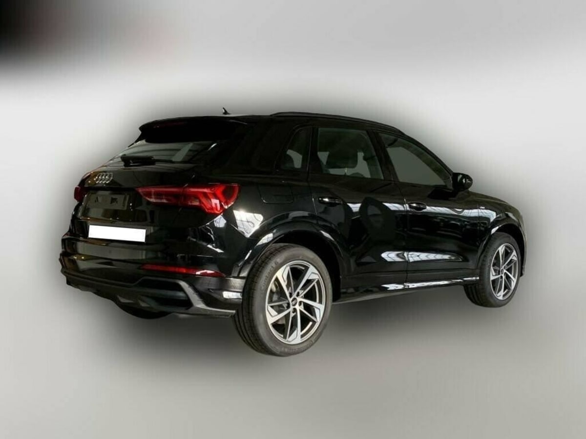 AUDI Q3 35 TDI 150 CH S TRONIC 7 S LINE