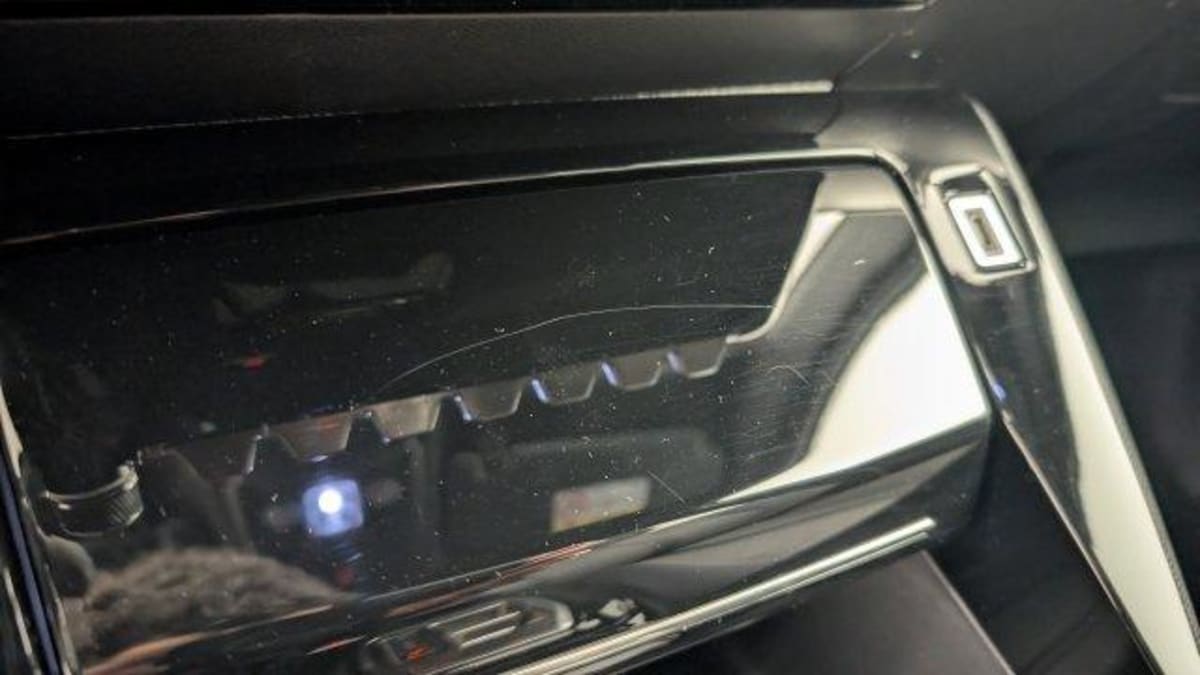 PEUGEOT 2008 PureTech 130 S S EAT8 Allure