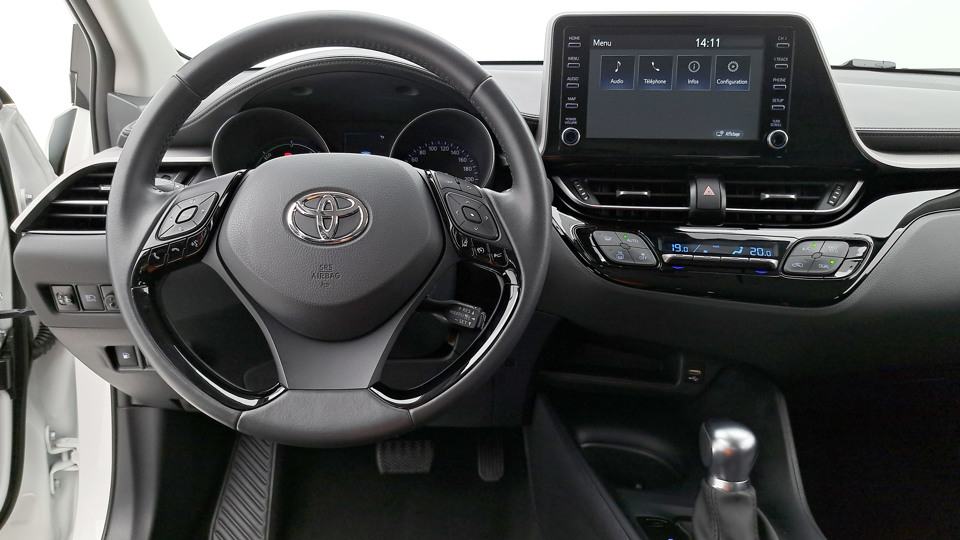 TOYOTA C-HR 1.8 Hybrid 122ch e-CVT DYNAMIC