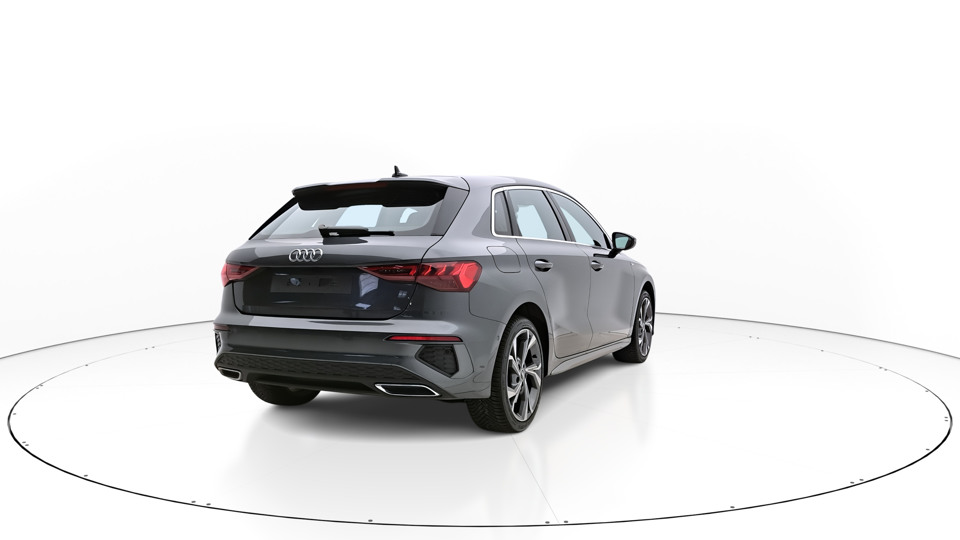 AUDI A3 35 TFSI 150ch S-tronic 7 S LINE