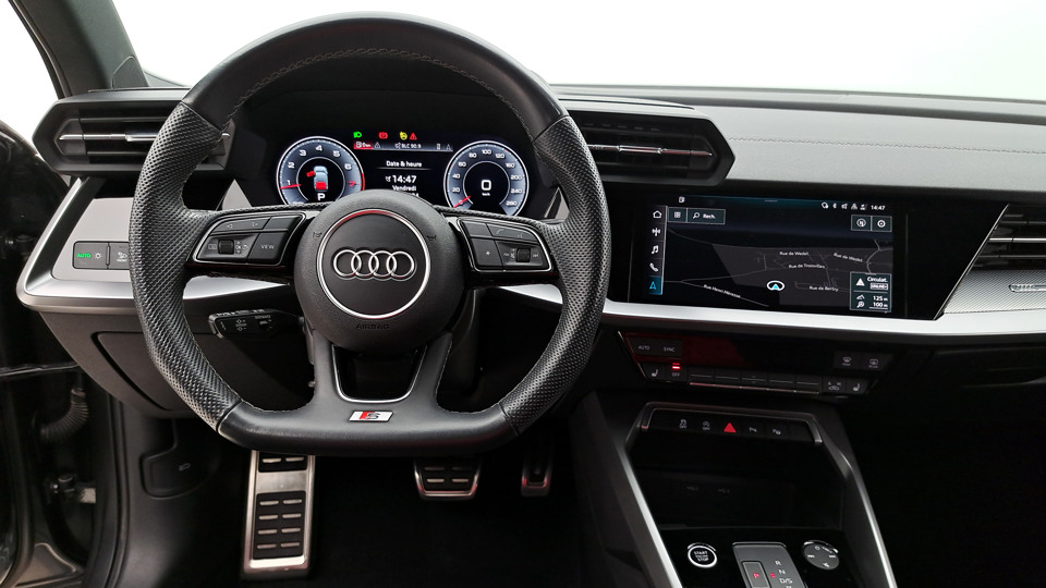 AUDI A3 35 TFSI 150ch S-tronic 7 S LINE