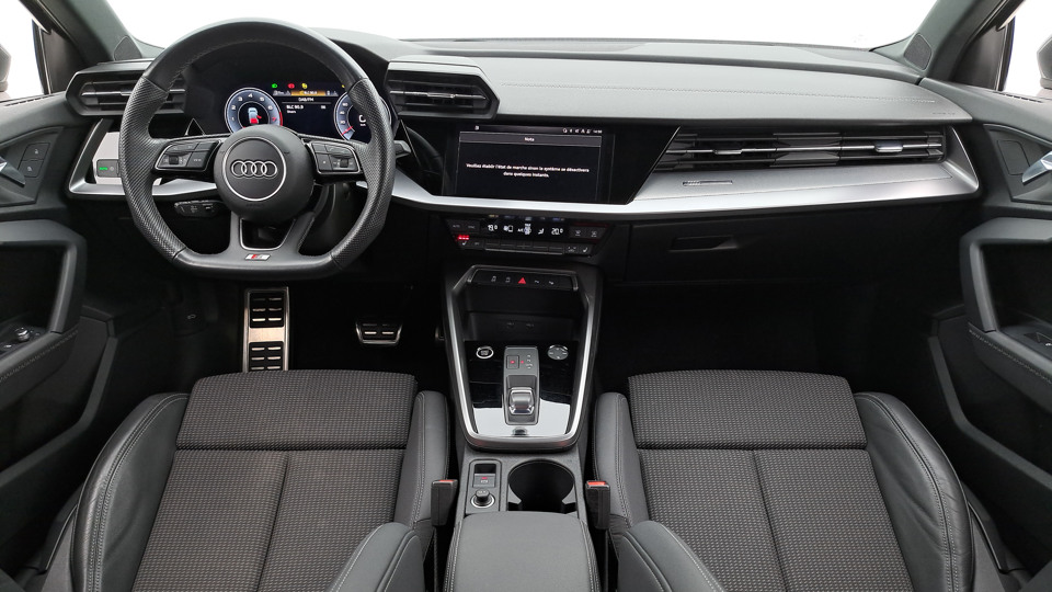 AUDI A3 35 TFSI 150ch S-tronic 7 S LINE