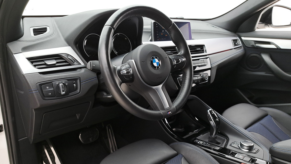 BMW X2 18 i 136ch A/7 M SPORT + Navigation multimédia + Apple Carplay