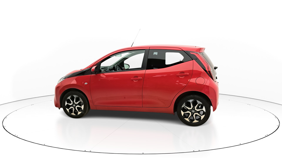 TOYOTA AYGO 1.0 VVTi 72ch X-Shift/5 X-PLAY