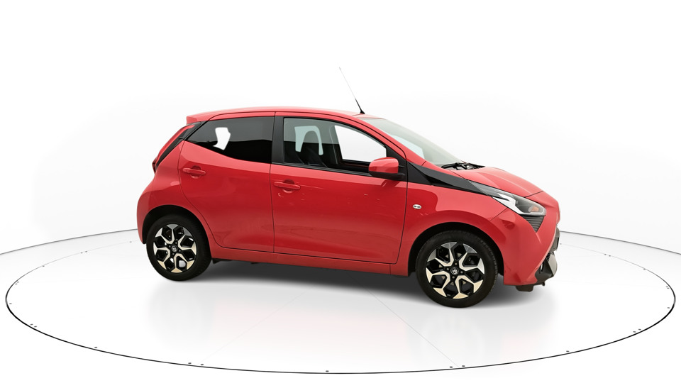 TOYOTA AYGO 1.0 VVTi 72ch X-Shift/5 X-PLAY