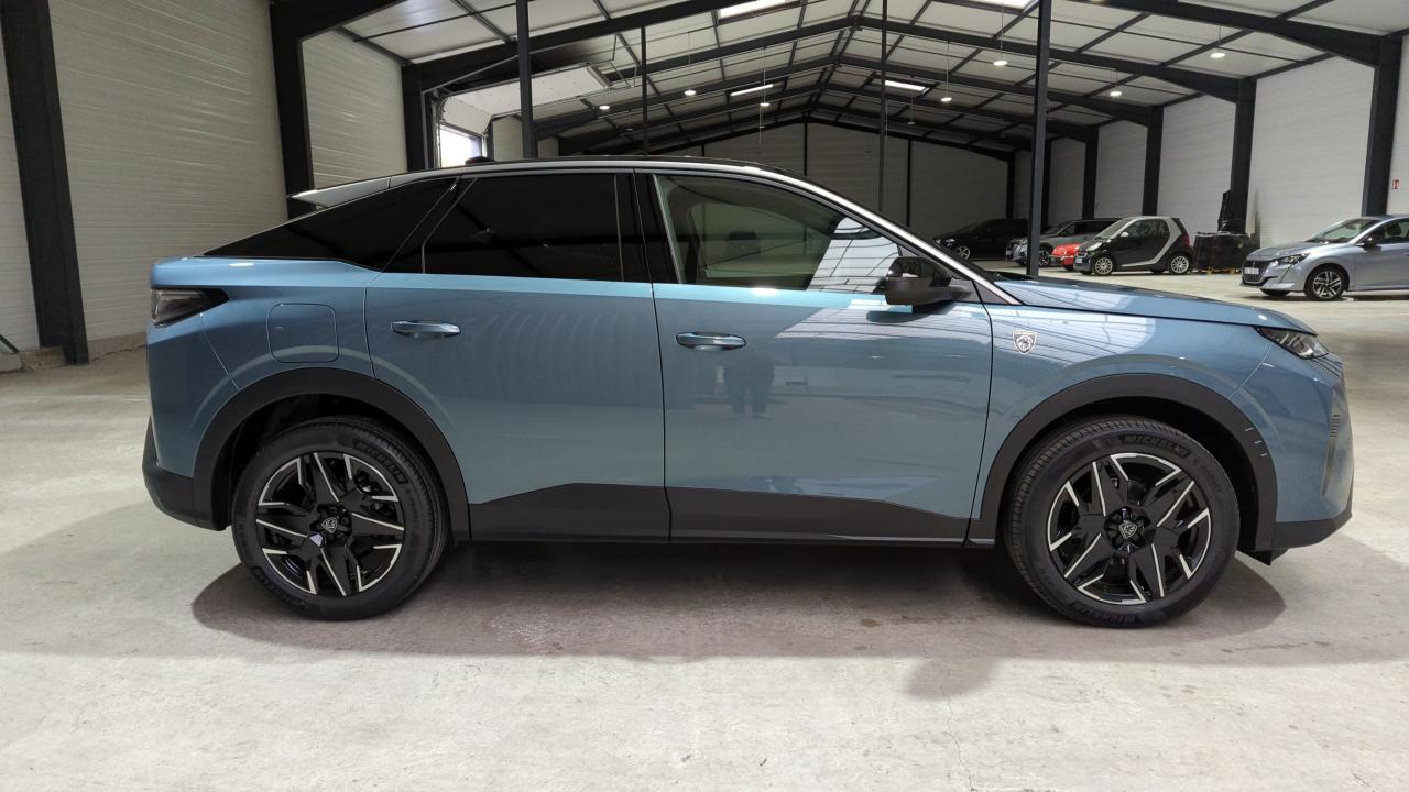 PEUGEOT 3008  1.2 HYBRID 136CV E-DCS6 GT