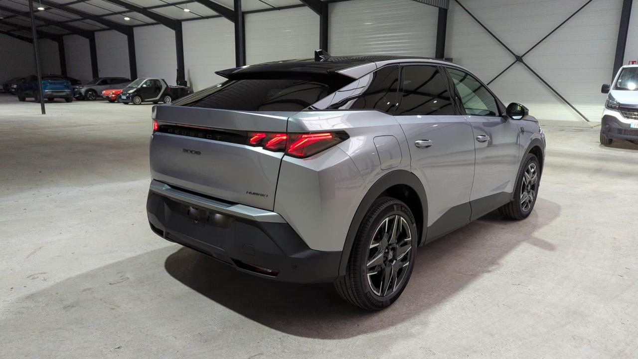 PEUGEOT 3008  1.2 HYBRID 136CV E-DCS6 GT