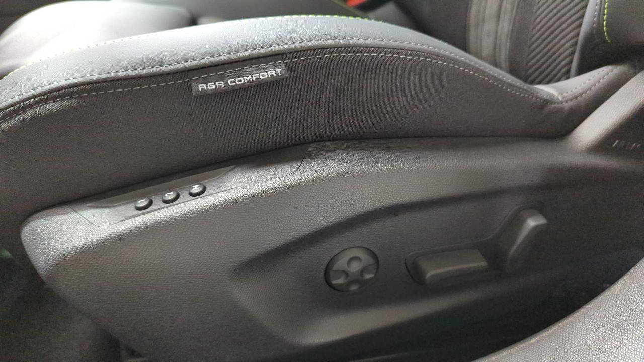 PEUGEOT 308 BLUEHDI 130CH S&S EAT8 GT + TOIT PANO + SIEGES MASSANTS