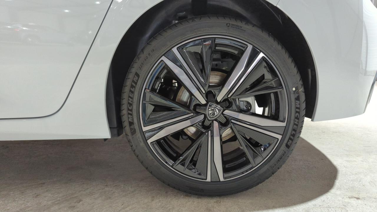PEUGEOT 308 BLUEHDI 130CH S&S EAT8 GT + TOIT PANO + SIEGES MASSANTS