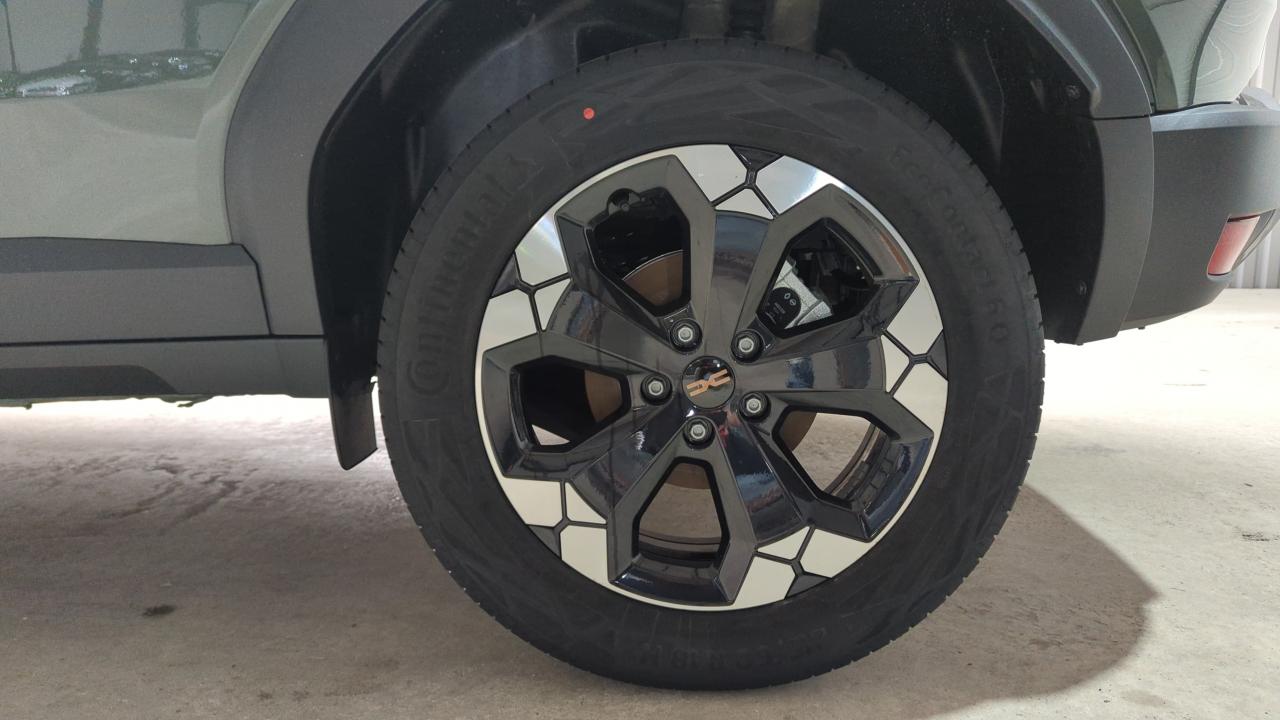 DACIA DUSTER HYBRID 140 4X2 EXTREME + PACK TECHNO + PACK COLD